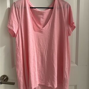 Lilly Pulitzer Light Pink V-Neck Tee. Pima Cotton XL